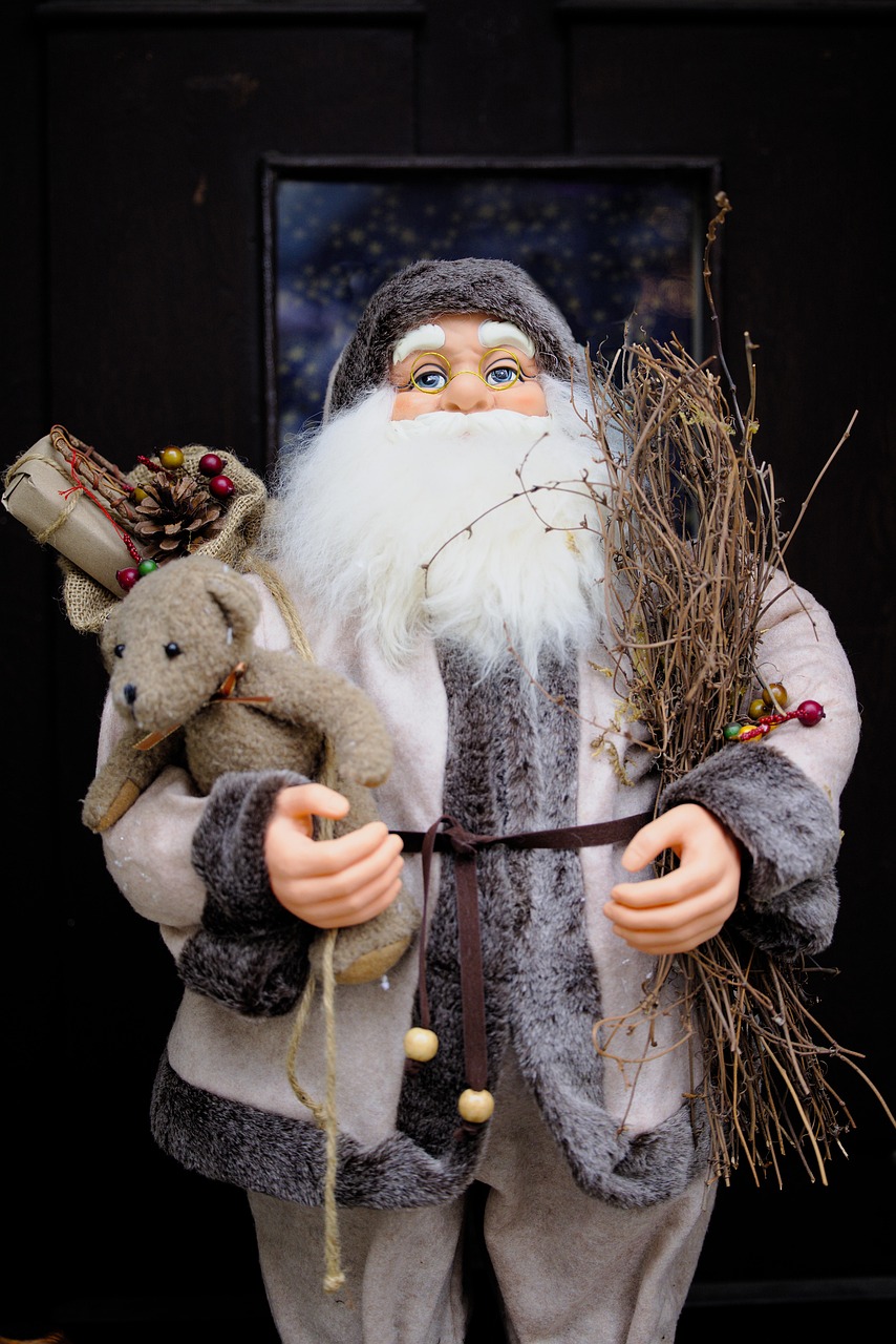 saint-nicholas-5847252_1280 Încă o poveste cu Moș Nicolae